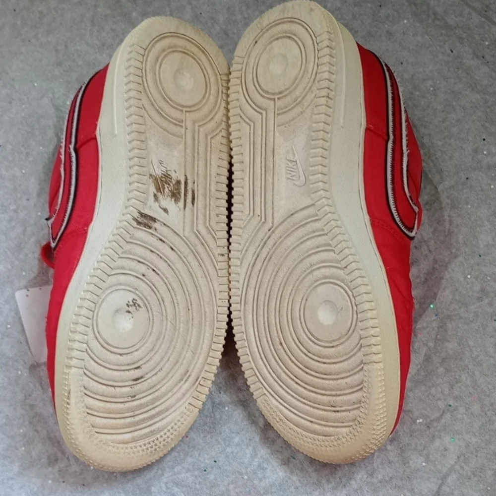 Nike AIR‎ Red and Black Women's Lace-Up Athletic Sneakers